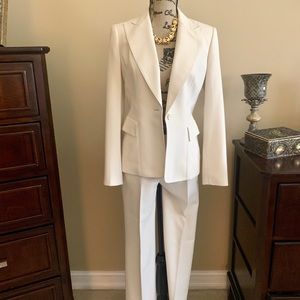 Anne Klein cream pant suit